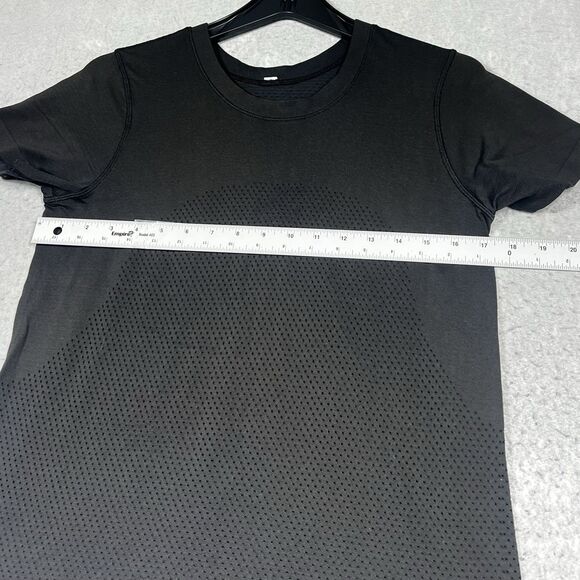 Lululemon Breeze Shirt Womens 6 Black Short Sleeve Tee Shirt Gym Yoga Athleisure - Picture 4 of 9